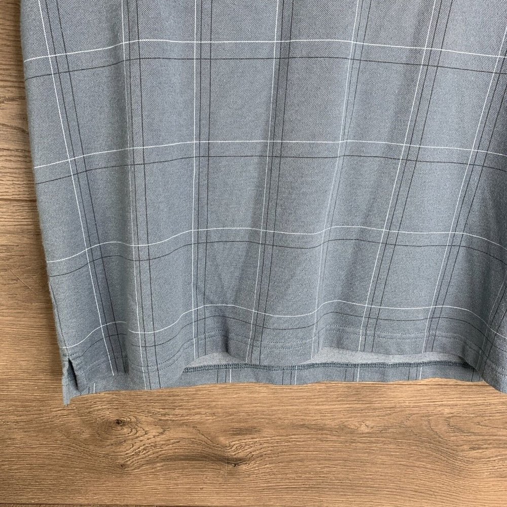 Van Heusen Polo Mens Size L Plaid Short Sleeve Shirts 1 Red & 1 Grey Lot Of 2 - Picture 4 of 15